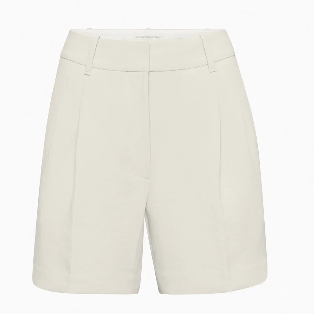 Aritzia mid thigh 5” short - Picture 5 of 9